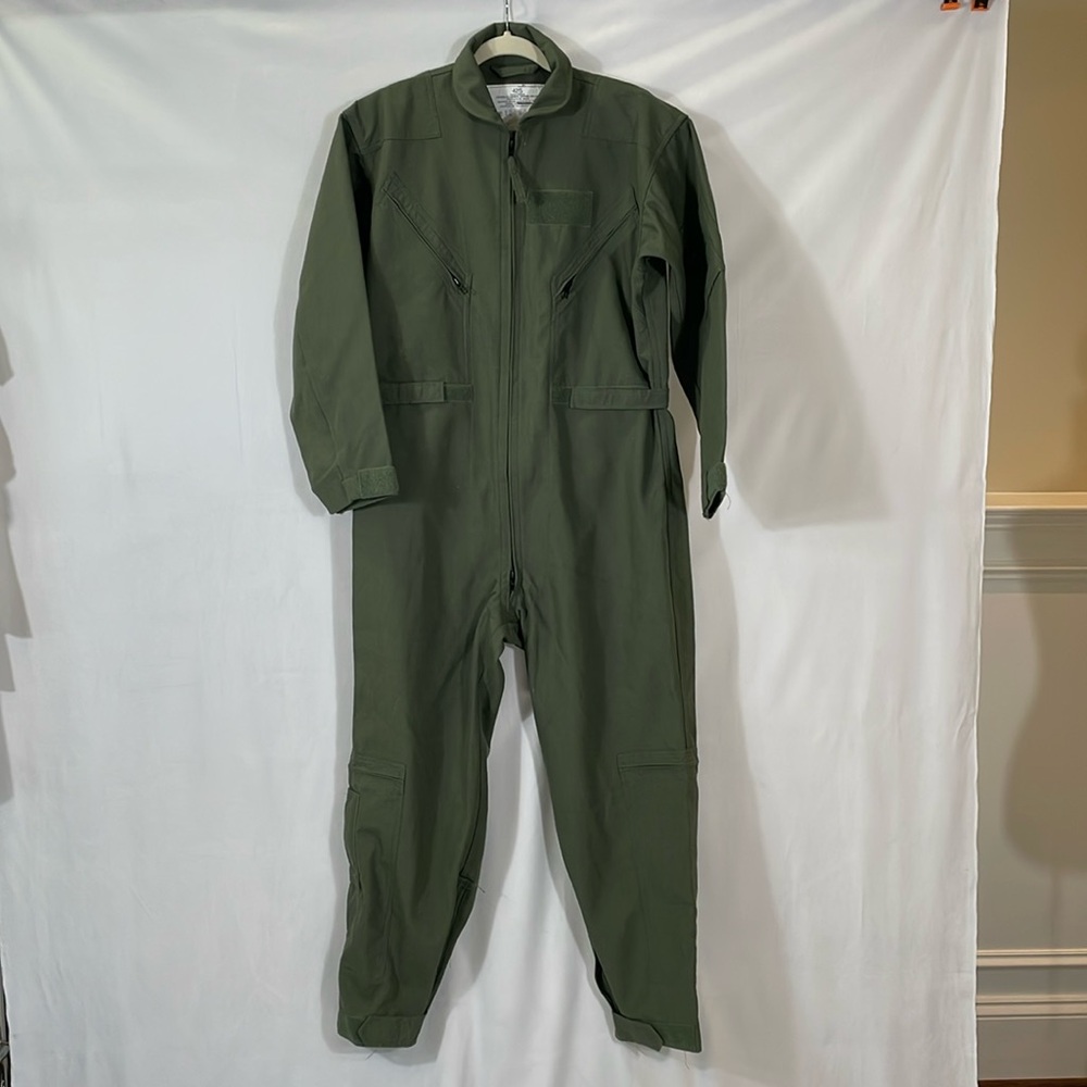 Coveralls Flight Suit 42S green Chemical Defense 92% Nomax 5% Kevlar 3% P-140